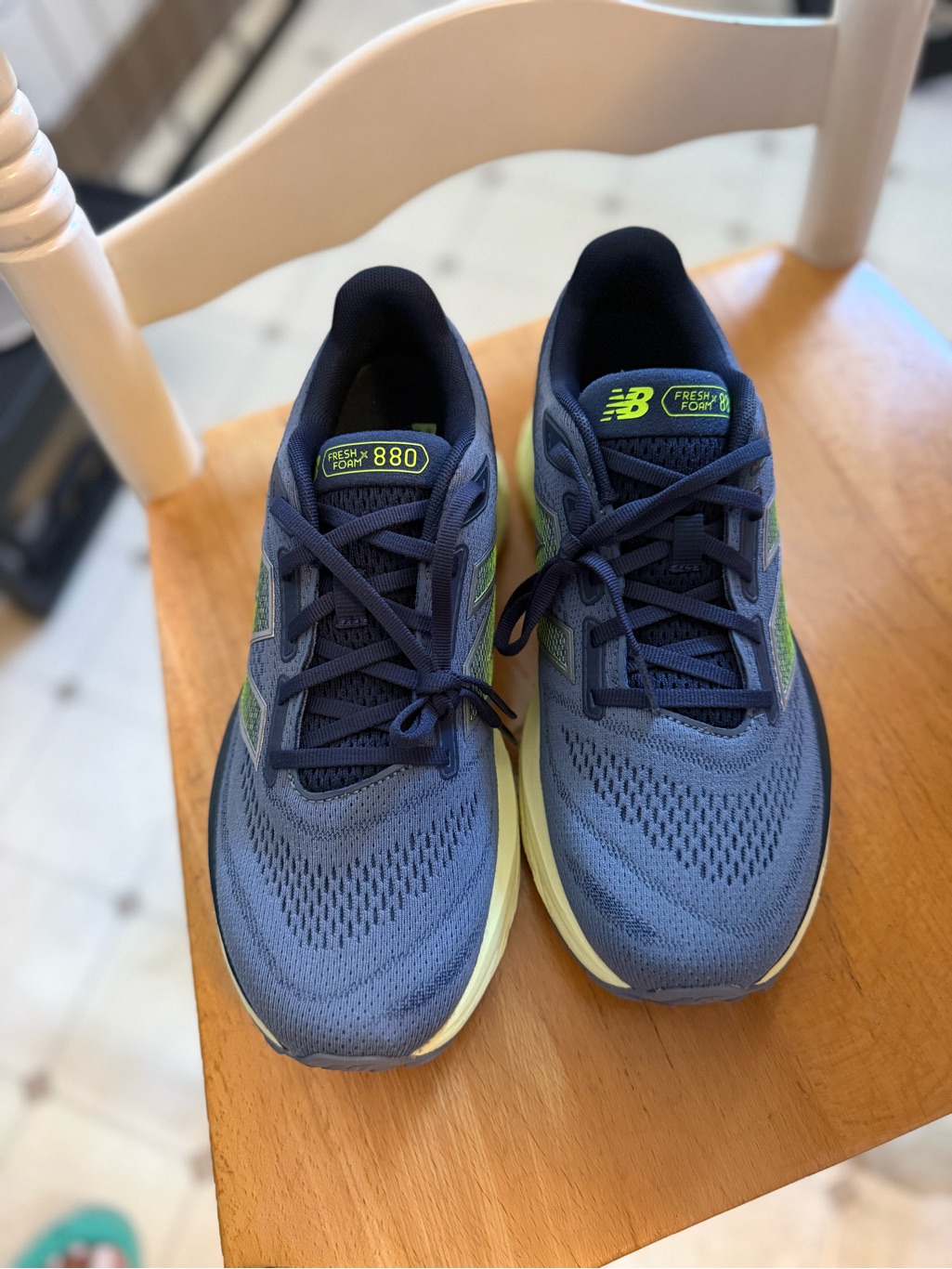 New Balance Men's Fresh Foam 880 Navy And Lime Sneakers